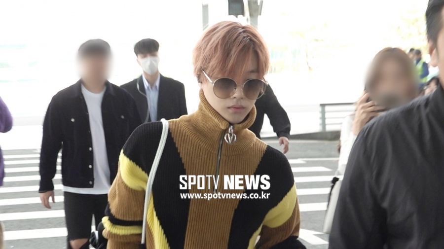 아이콘(iKON) 출국, 각자의 개성이 돋보이는 공항패션 [영상]