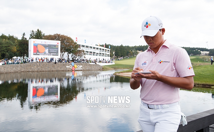 [포토S] THE CJ CUP 1라운드 마친 김시우
