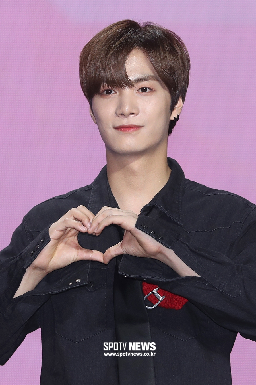 [포토S] 뉴이스트 종현, 꼬부기 하트