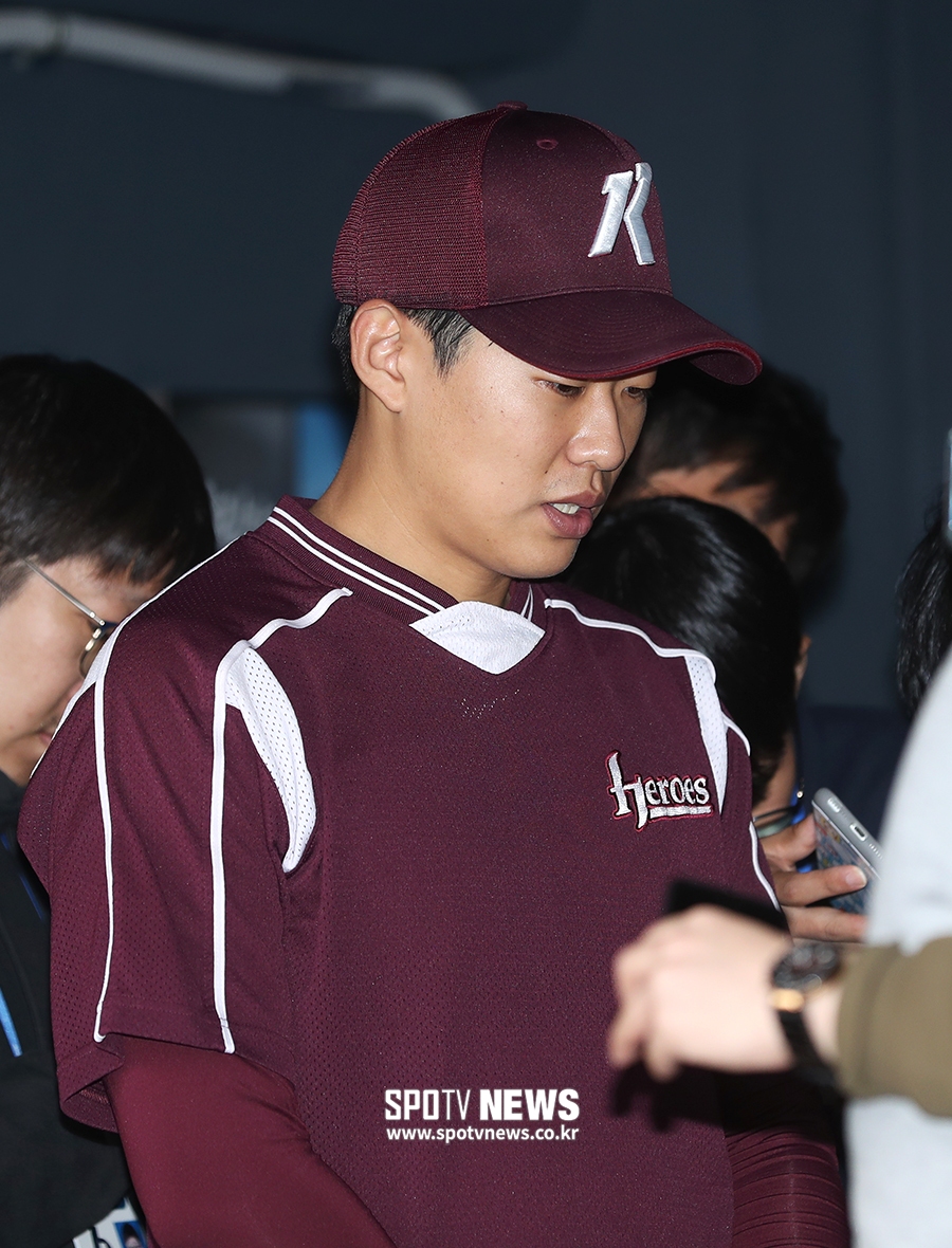 [포토S] 막말 논란 사과의 말 전하는 송성문