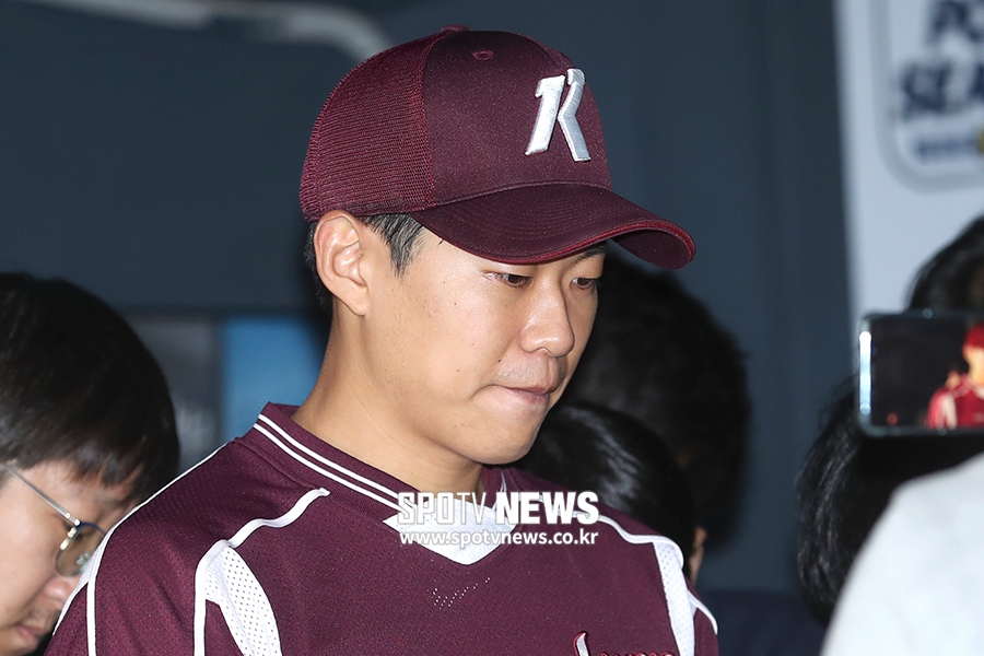 [포토S] 송성문, 굳은 표정으로