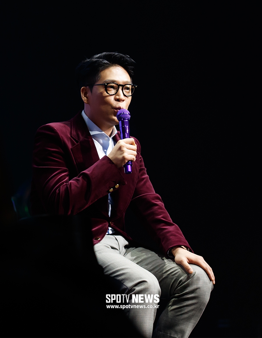 [포토S] 자숙기간 이야기 하는 MC몽