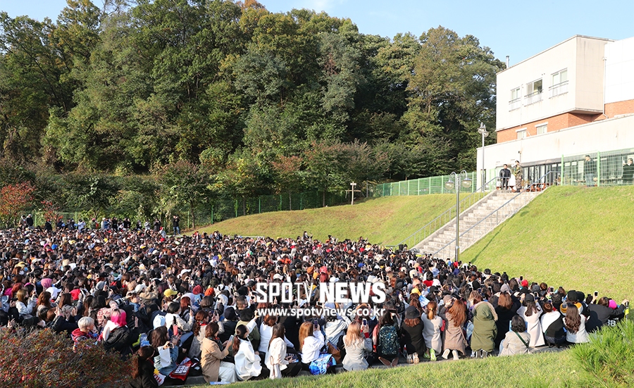 [포토S] 지드래곤, 3천여명 팬들 앞에서 전역 신고