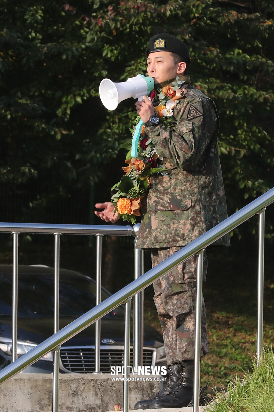 [포토S] '전역' 지드래곤, '기다려주셔서 감사합니다'