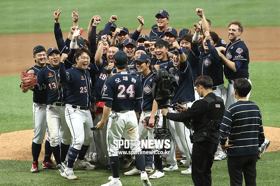 [포토S] 두산, 3년 만에 한국시리즈 정상 탈환!