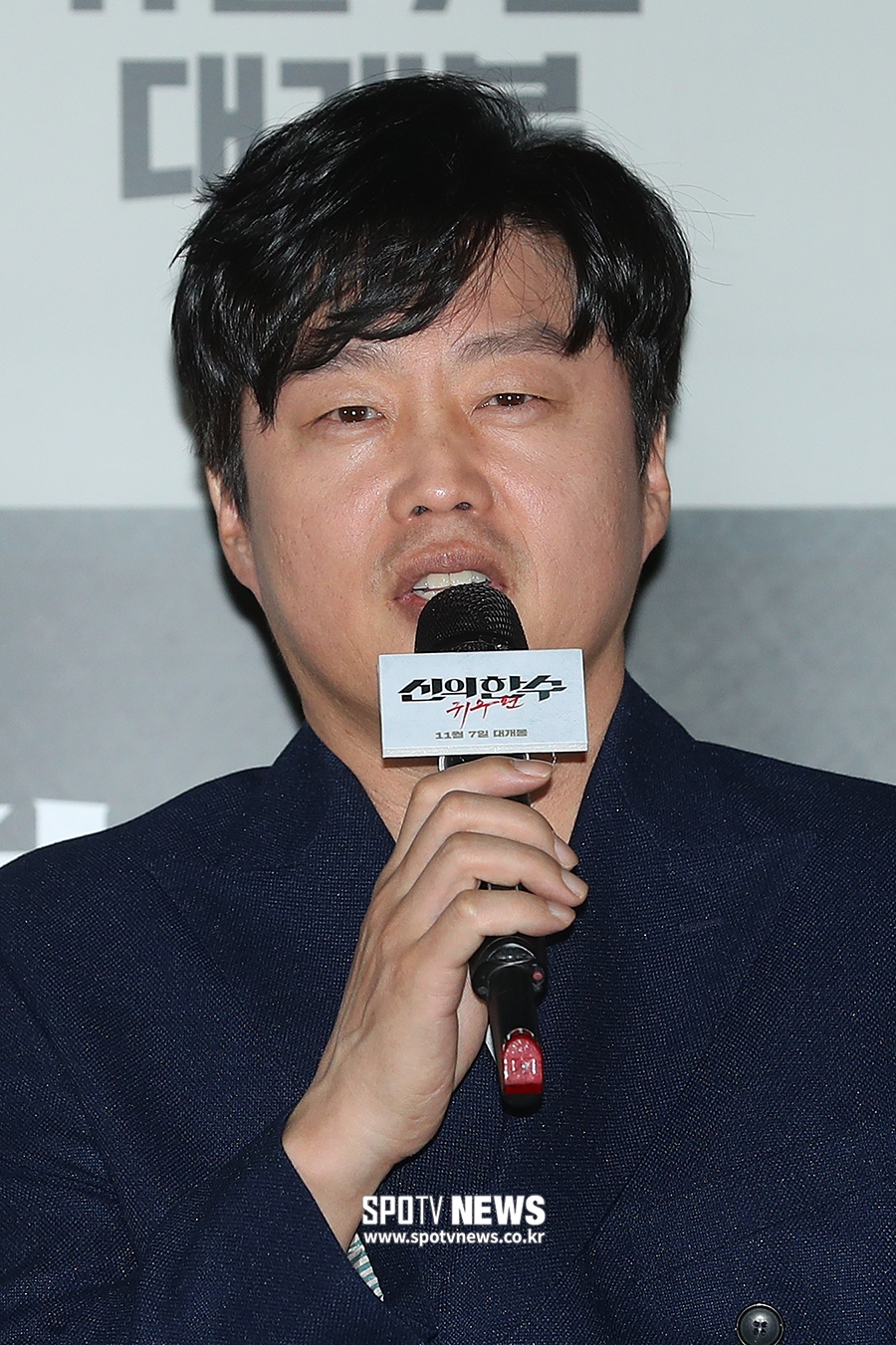 [포토S] 인사말 하는 김희원