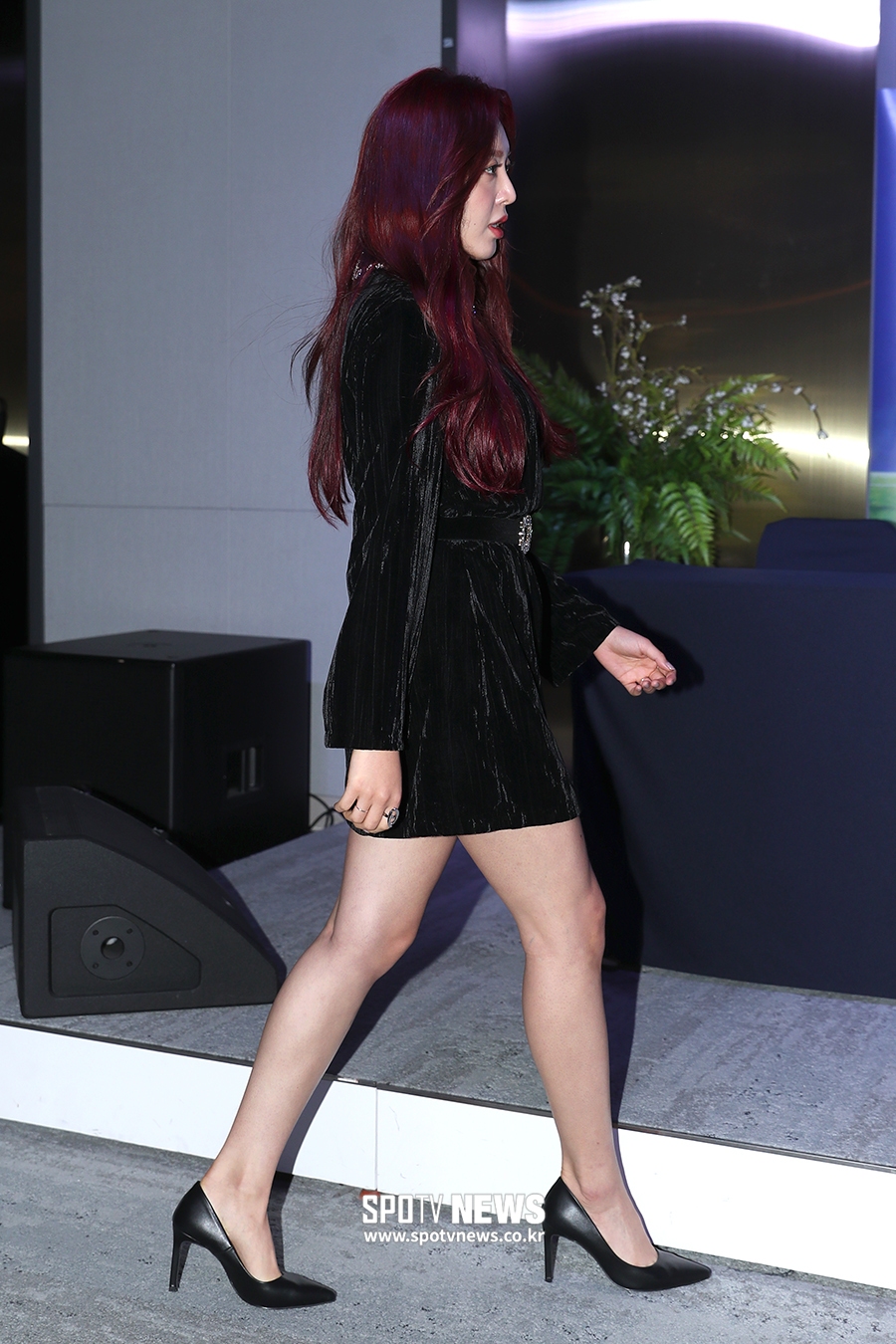 [포토S] AOA 찬미, 초미니 스커트 입고