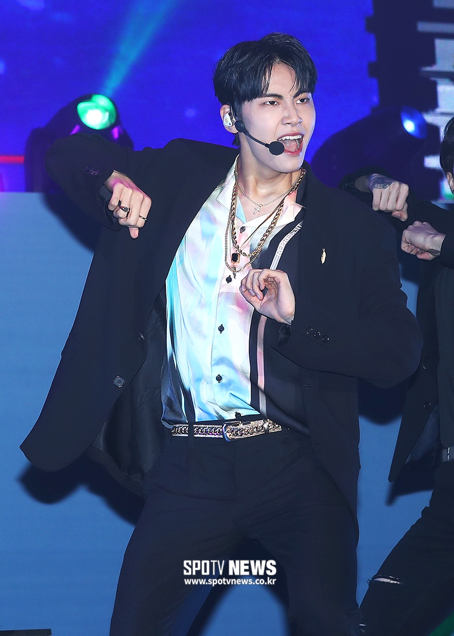 [포토S] 이진혁, 무대 장인