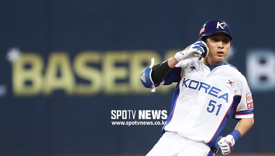 [포토S] '멀티 안타' 이정후, '나야 나 야구 천재'