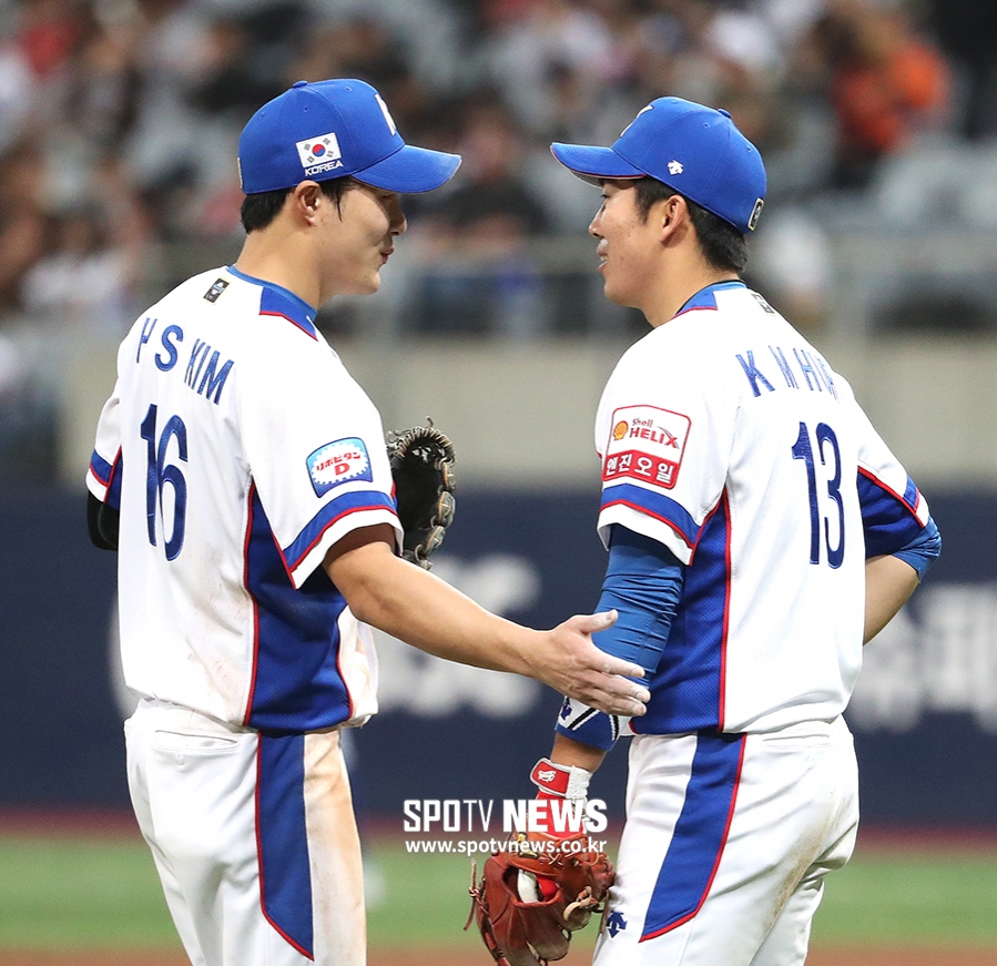 [포토S] 김하성, '(허)경민이 형 최고'