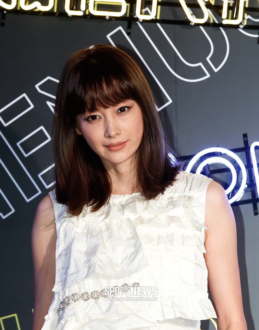 [포토S] 이나영, 강렬해진 눈빛