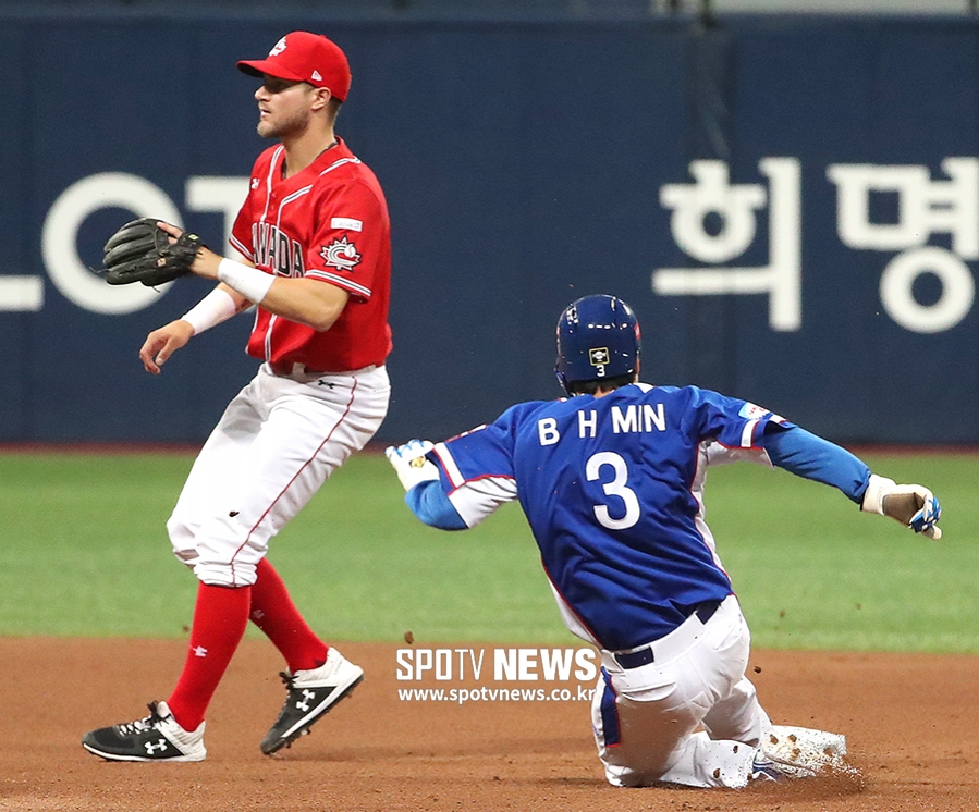 [포토S] 민병헌, 허를 찌르는 도루