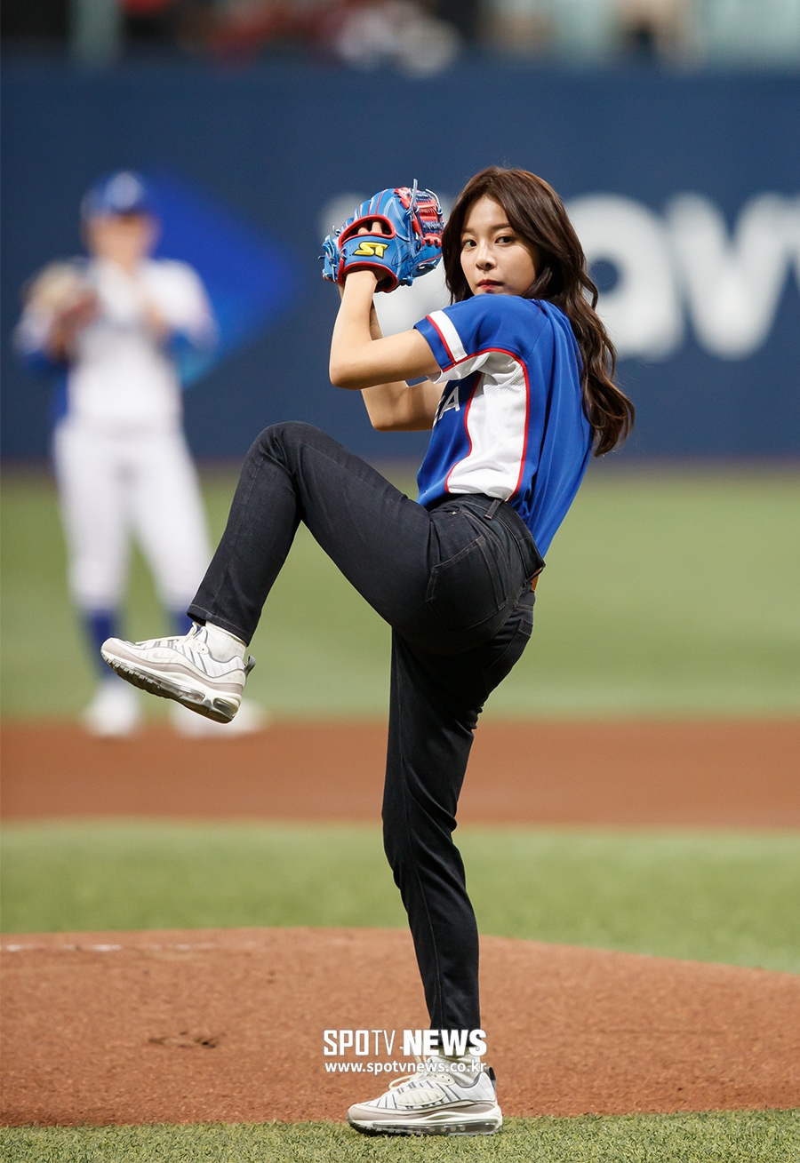 [포토S] 설인아, 섹시한 와인드업