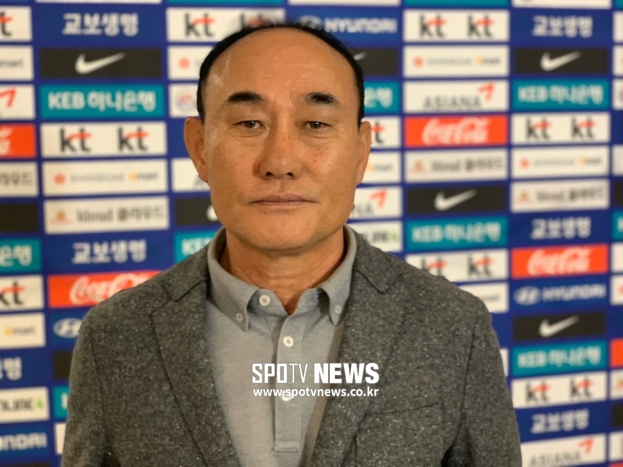 [현장 인터뷰] '두바이컵 출국' 김학범 감독, "백승호 포지션, 직접 보고 찾겠다"