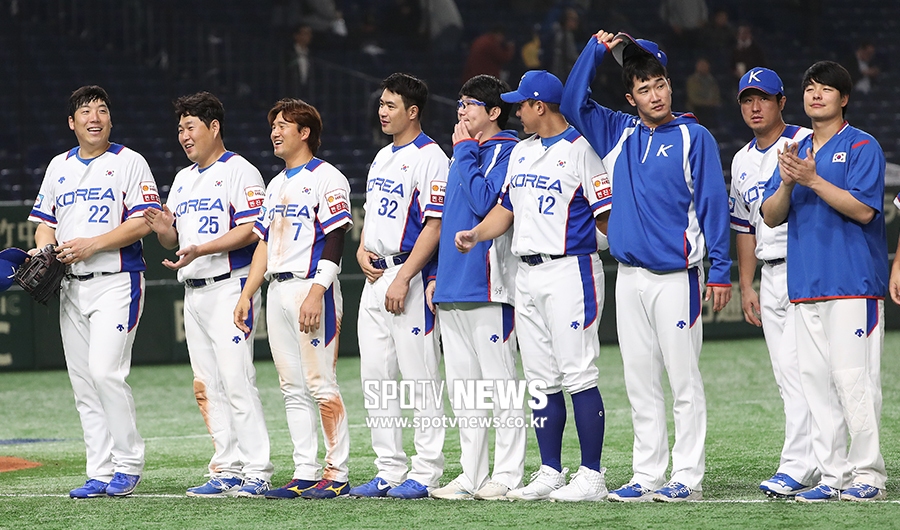 [포토S] 한국, 미국전 승리에 미소 만발!
