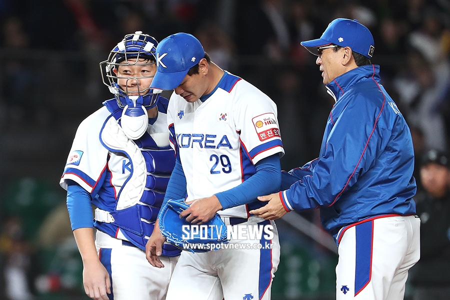 김광현 8피안타 '패닉', 대만에 3⅓이닝 3실점 무릎
