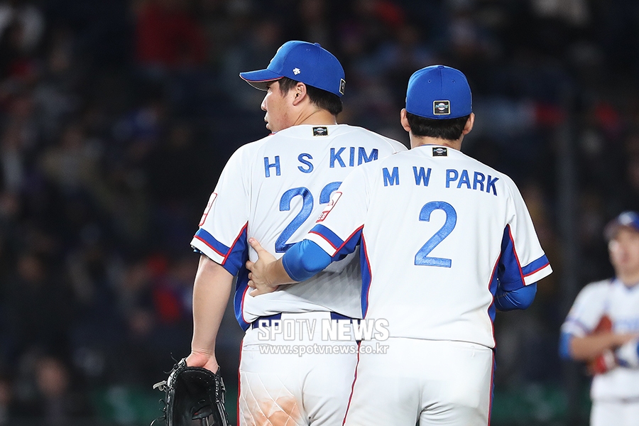 [포토S] 로진백 주지 않자 열받은 김현수