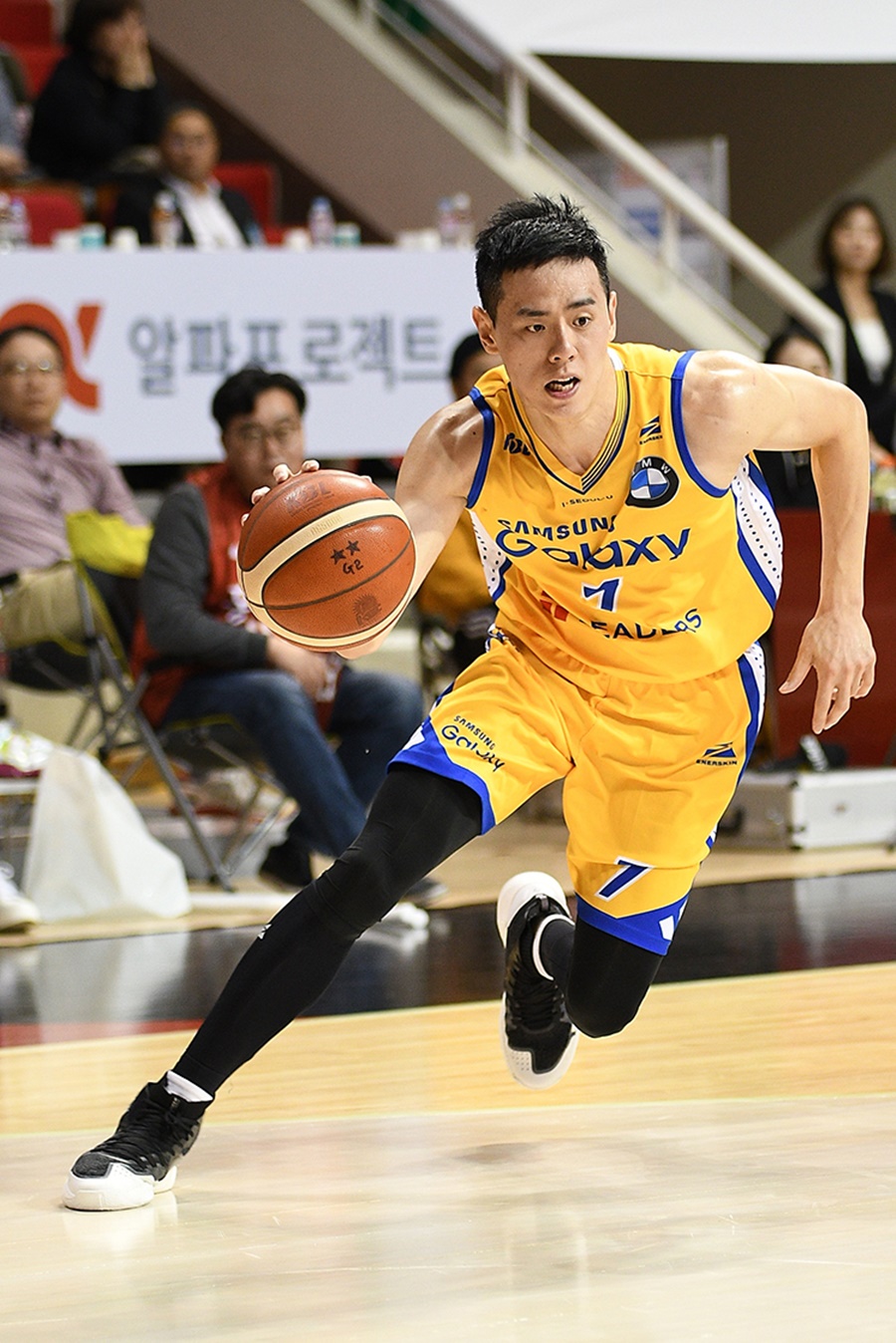 '알토란 18점' 이관희…삼성, KGC 꺾고 공동 5위 등극