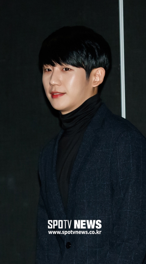 '옷도 마음도 따뜻' 정해인, 기부 행사 참여 "추운 겨울 도움 되길" [영상]