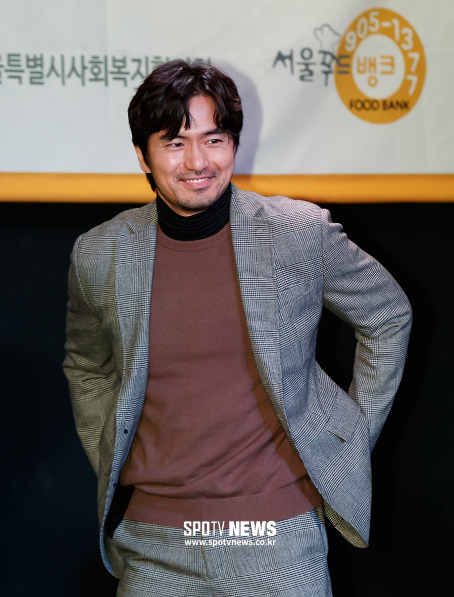 [포토S] 이진욱, 남자다운 미소