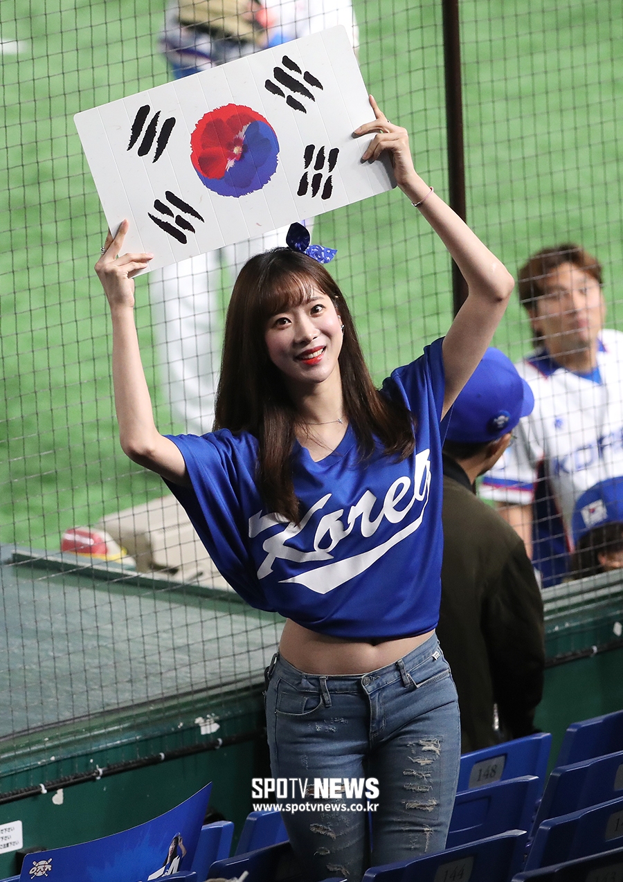 [포토S] 김한나 치어리더, 도쿄돔 밝히는 비주얼!