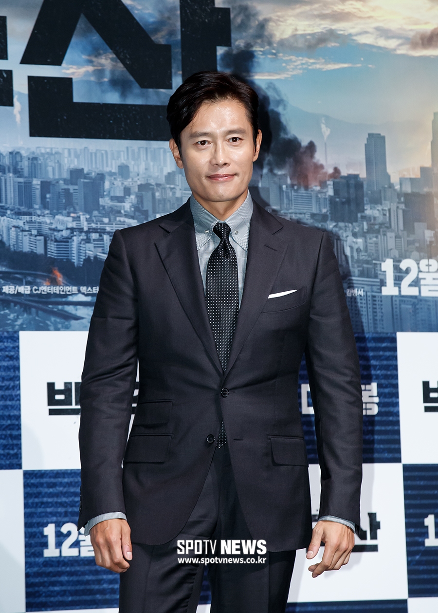[포토S] 이병헌, 완벽한 슈트핏