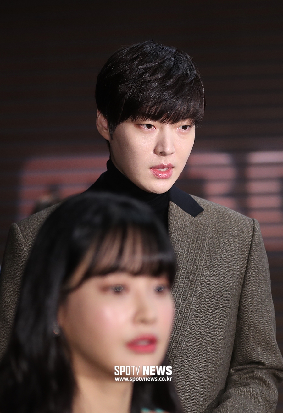 [포토S] 자리 이동하는 안재현