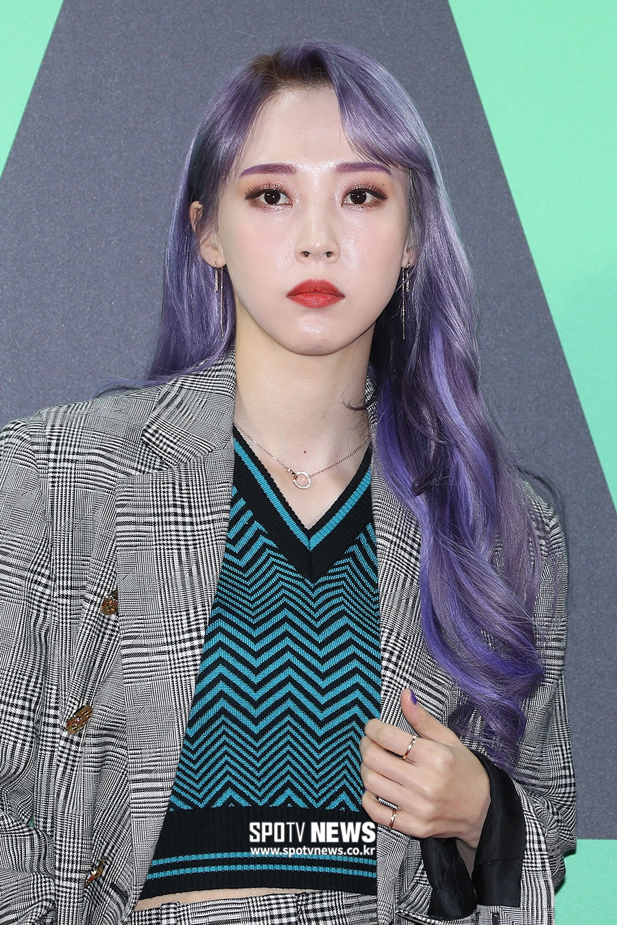[포토S] 마마무 문별, 신비로운 보랏빛 머리