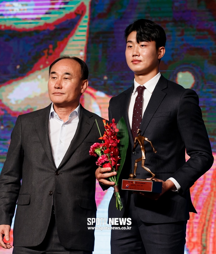 [K리그 대상] 영플레이어상 김지현, '동업자' 감독-주장단에 압도적 지지