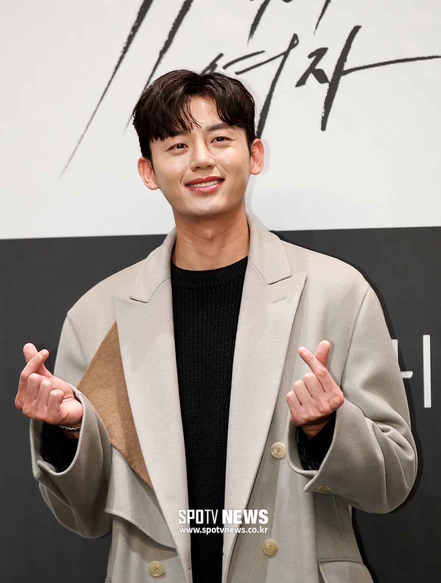 [포토S] 이지훈, 여심 사로잡는 귀여운 미소
