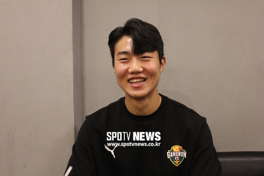 [직설 인터뷰 ①] 김지현, 영플레이어로 우뚝 선 '무명' 지방대 선수…"'열심히'론 충분치 않다"