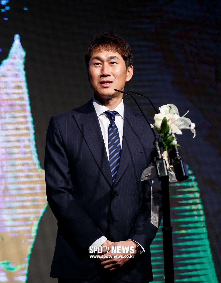 [SPO ISSUE]마음의 부담 던 유상철, 그래도 뗄 수 없는 '축구-인천 생각'