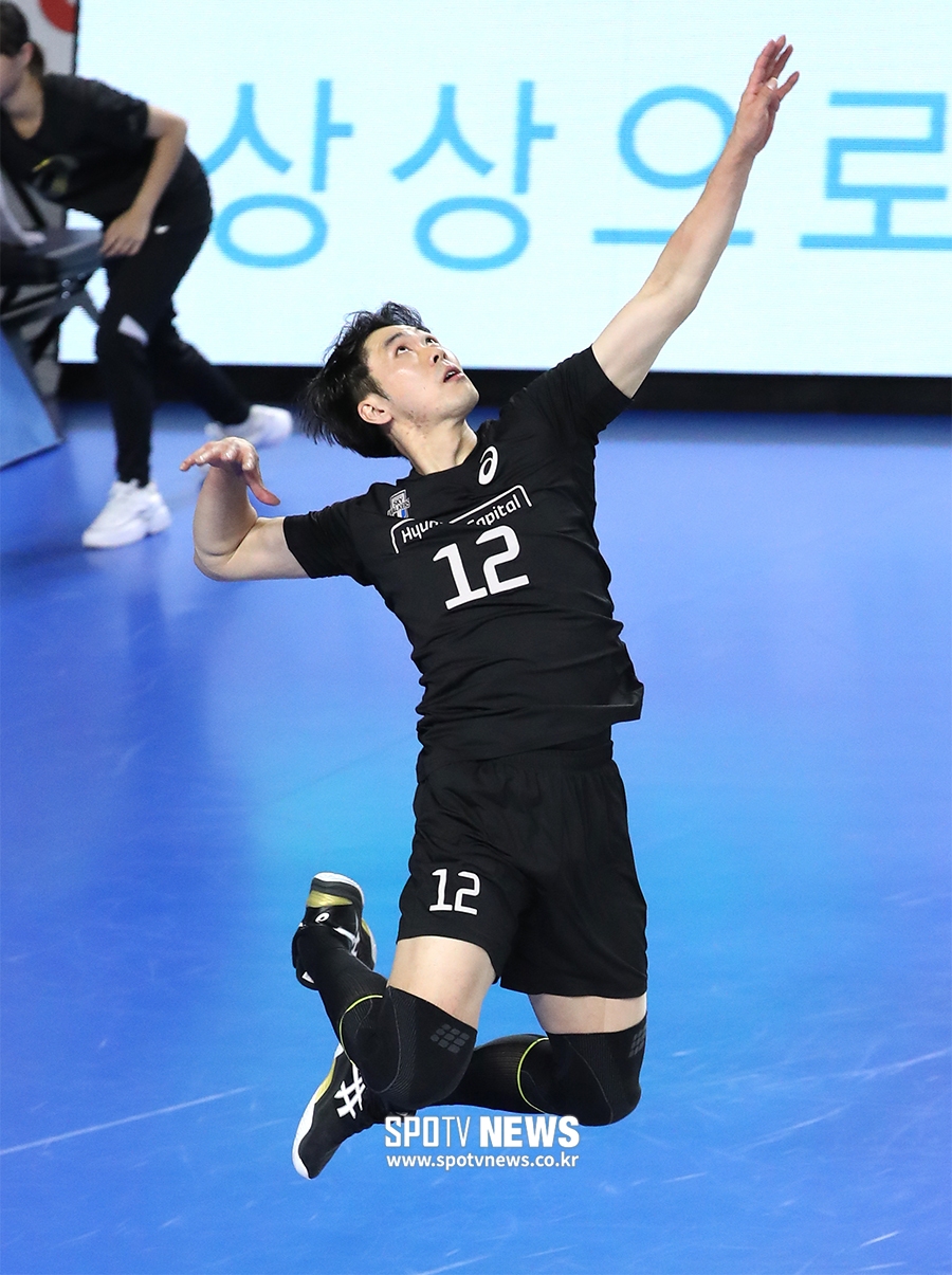 [포토S] 전광인, 새처럼 날아올라