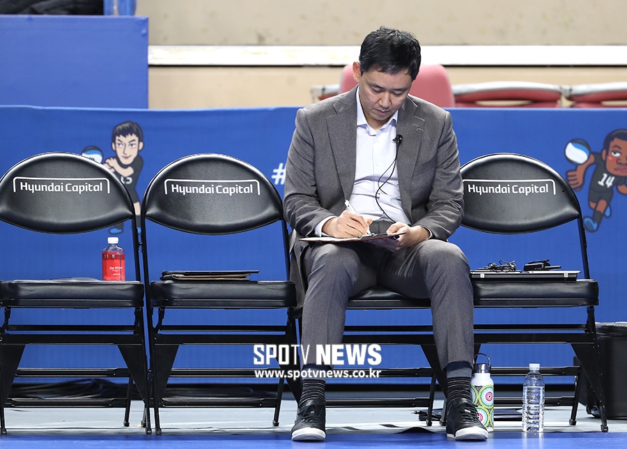 [포토S] 최태웅 감독, 새로운 별을 향해