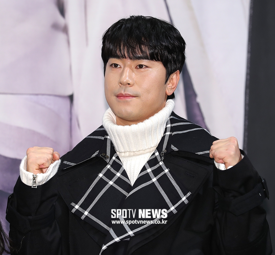 [포토S] 이시언, 요즘 바쁜 '얼장님'