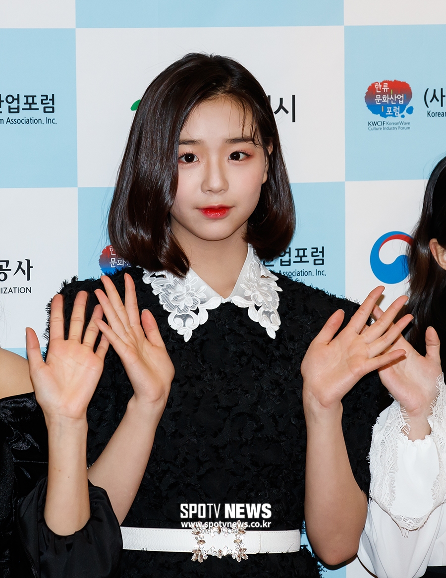 [포토S] 버스터즈 채연, 보니하니 논란 후 첫 공식 행사 참석