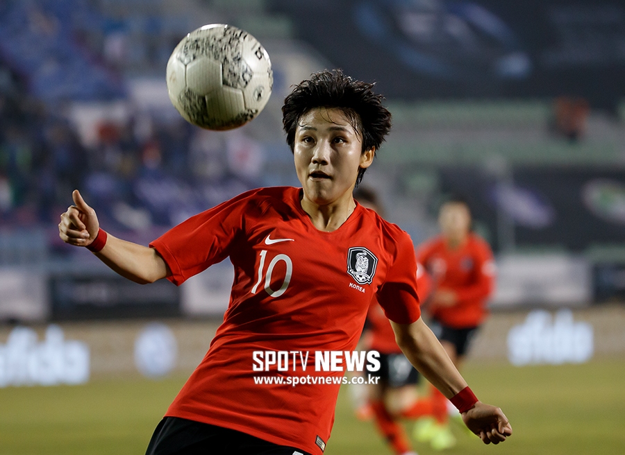 [포토S] 여민지, '이 볼은 나의 볼'