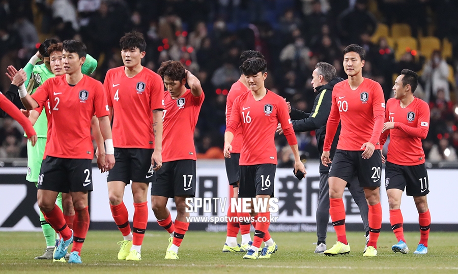 [포토S] '첫 우승' 벤투 감독, '모두들 수고했어'