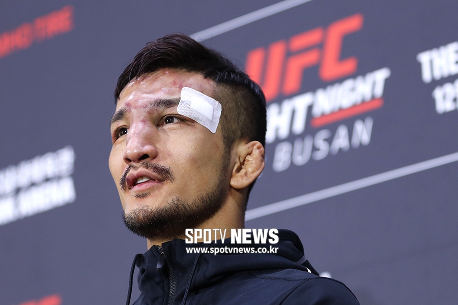 [포토S] 강경호, 끈적한 레슬링으로 UFC 3연승