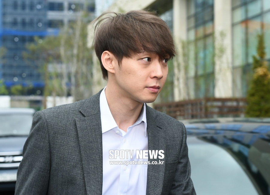 '집행유예' 박유천, 태국서 유료 팬미팅 개최 "수익금 일부 기부"