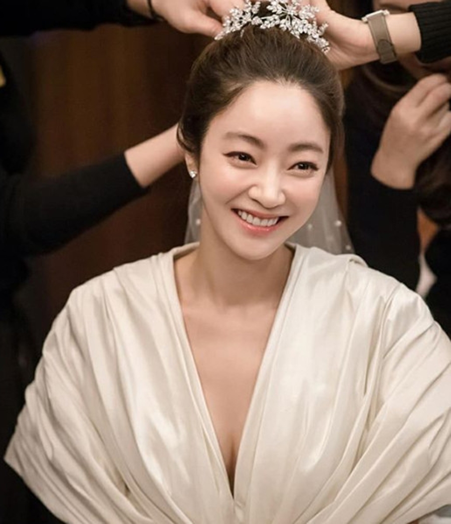 서효림, 환한 미소로 결혼소감 공개 "말로 다 할 수 없는 감동"