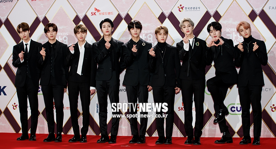 [포토S] 골든차일드, '하트는 이렇게 만드는거야'