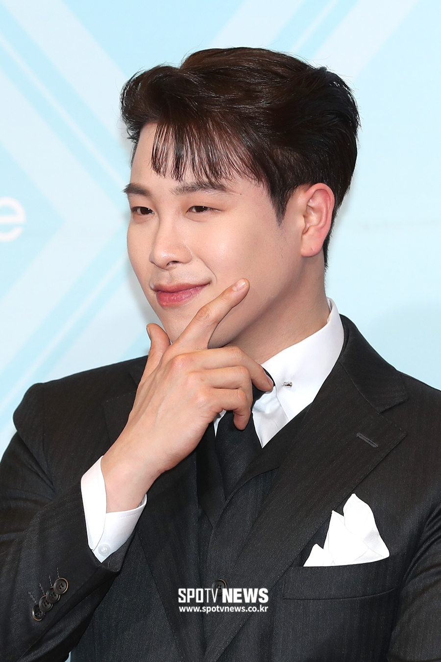 [포토S] 피오, '훗'