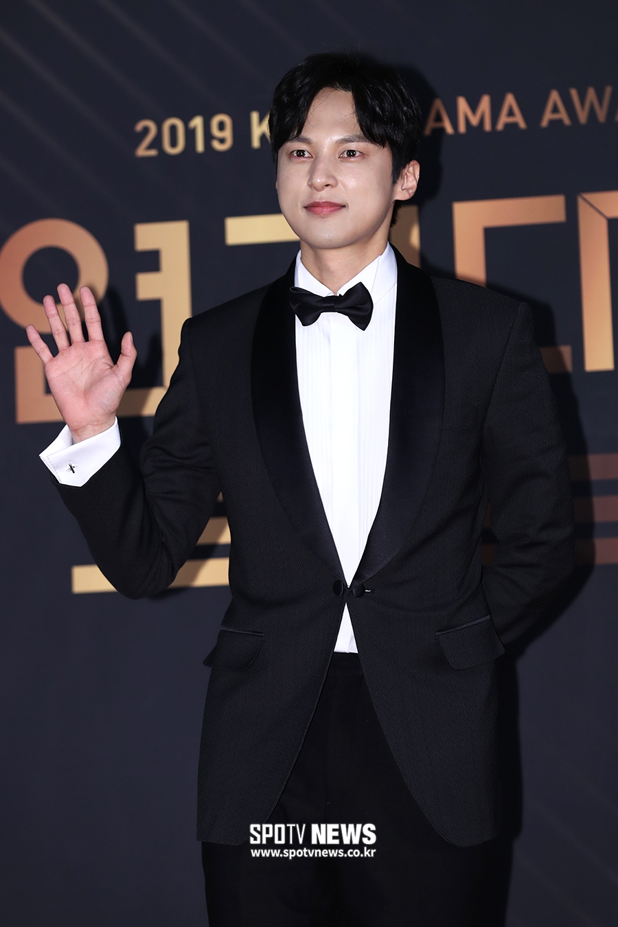 [포토S] 윤선우, '안녕하세요'