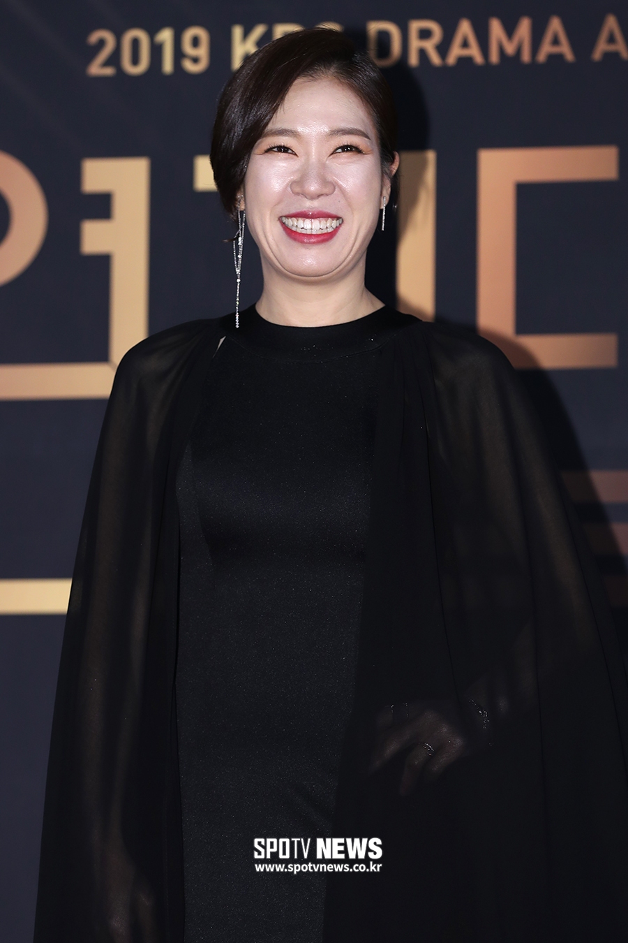[포토S] 염혜란, 우아한 옹산 변호사