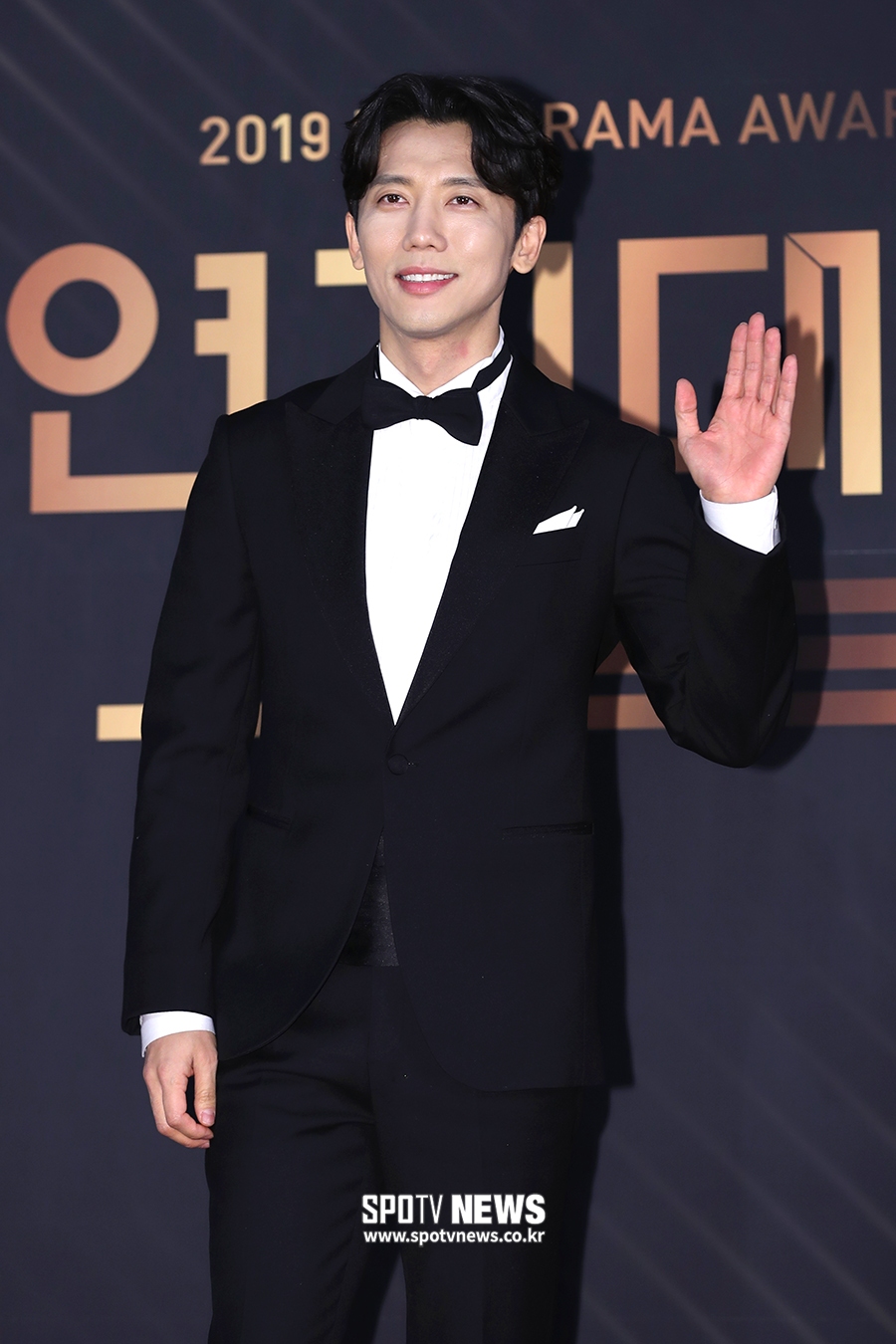 [포토S] 기태영, '점점 멋있어지네'