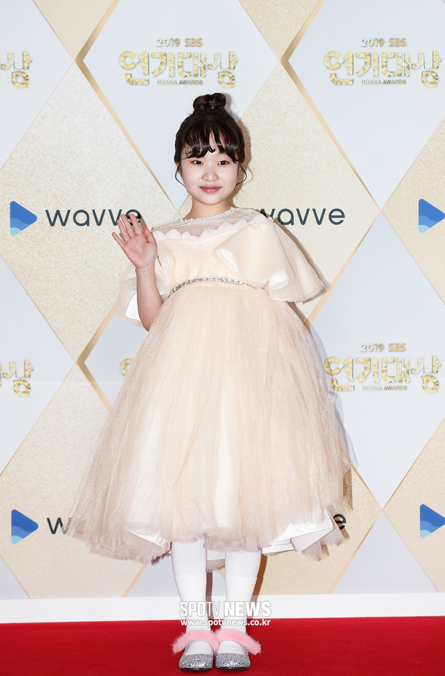 [포토S] 이한서, 깜찍한 인사
