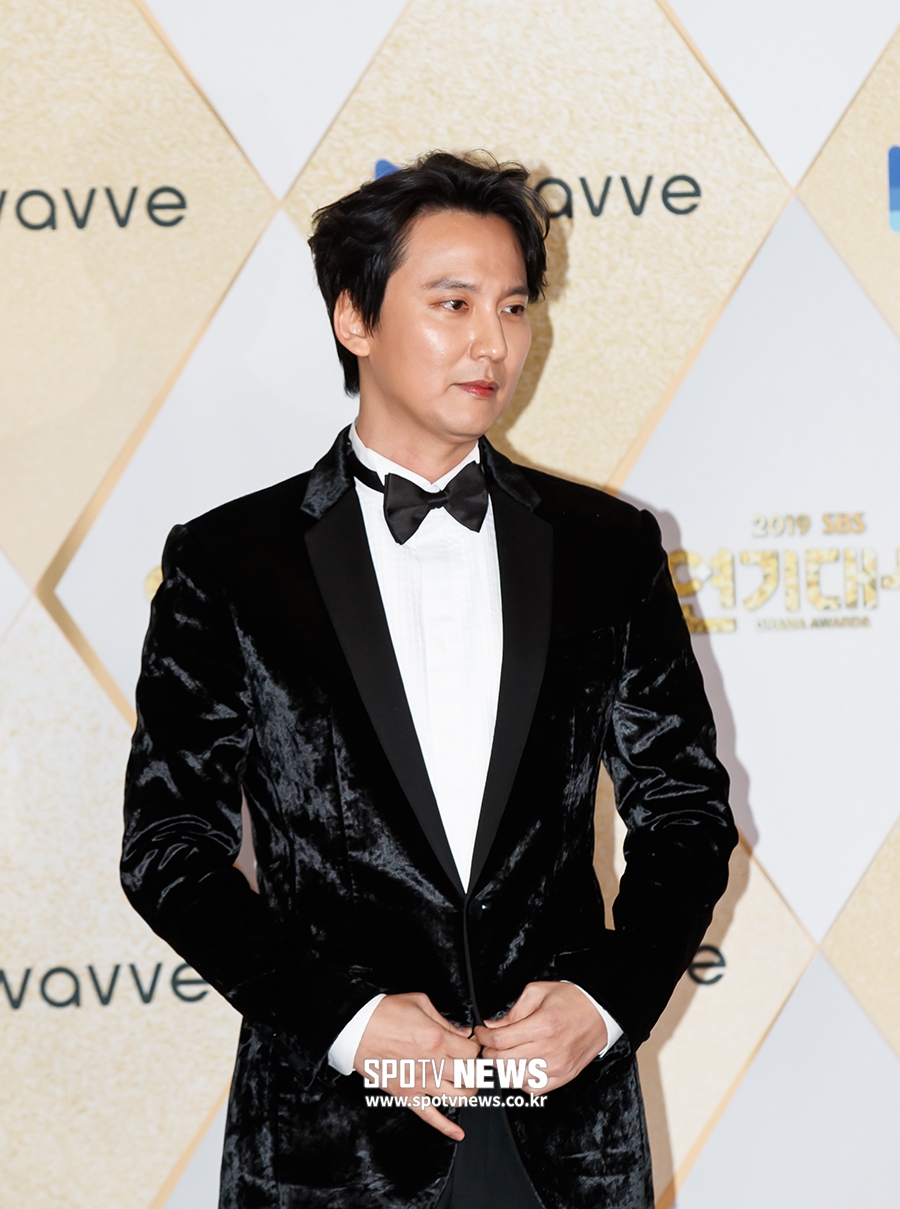 [포토S] 김남길, '대상을 노린다'