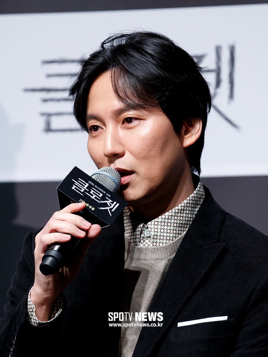 [포토S] 인사하는 배우 김남길