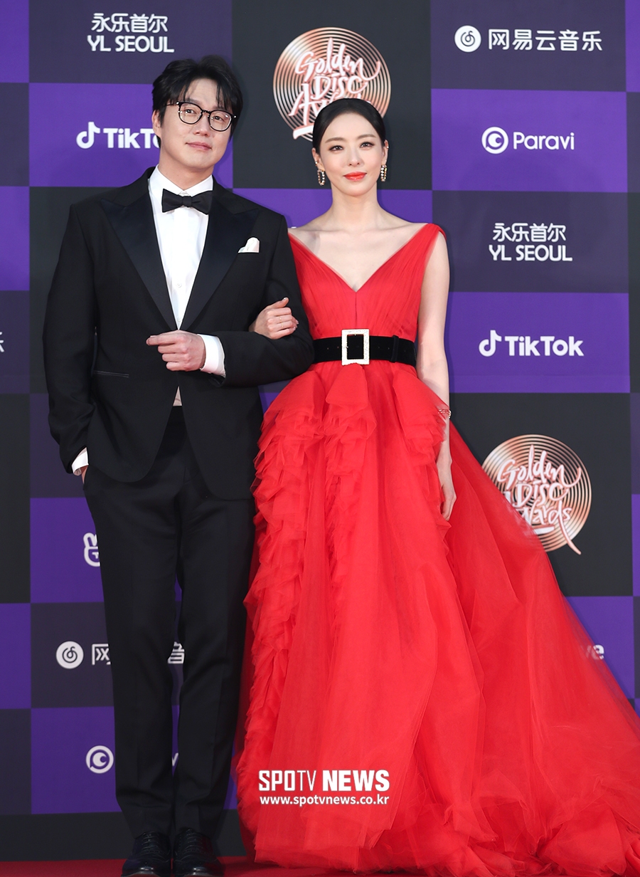 [포토S] 성시경-이다희, 골든디스크어워즈 MC